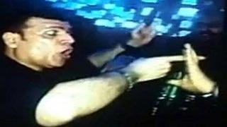 Watch Aditya Pancholi FIGHTS with a bouncer in nightclub! Video