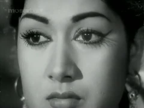 Watch Odam Nathiyinile - Gemini Ganesan, Savitri Ã¢â‚¬â€œ Kaathiruntha Kangal Ã¢â‚¬â€œ Tamil Classic Song Video