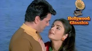 Watch Jhilmil Sitaron Ka Aangan Hoga - Jeevan Mrityu (1970) - Mohammad Rafi & Lata Mangeshkar - Laxmikant Pyarelal Songs [Old is Gold] Video