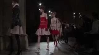 Watch Alexander McQueen | Autumn/Winter 2015 | Runway Show Video