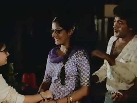 Watch Kuch Tum Karo Kuch Hum Kare - Kishore Kumar & Lata Mangeshkar Songs - R D Burman Songs [Old is Gold] Video