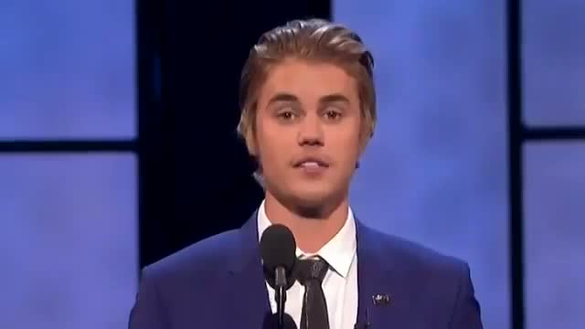 Watch Justin Bieber Roasting - Kevin Hart, Chris DeLia, Shaq, Ludracris, Snoop Dogg, and More! (HD) Video