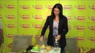 Watch Kalki Koechlin Turns Bartender! Video