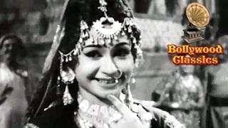 Watch Ooi Maa Ooi Maa Yeh Kya Ho Gaya - Parasmani (1963) - Lata Mangeshkar Hit Songs - Laxmikant Pyarelal Songs [Old is Gold] Video