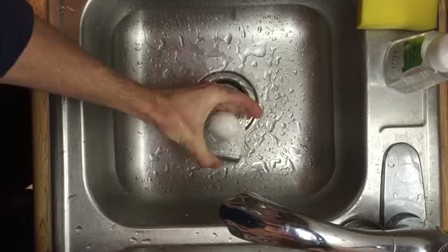 Watch How to Quickly Peel a Boiled Egg in a Glass of Water Video