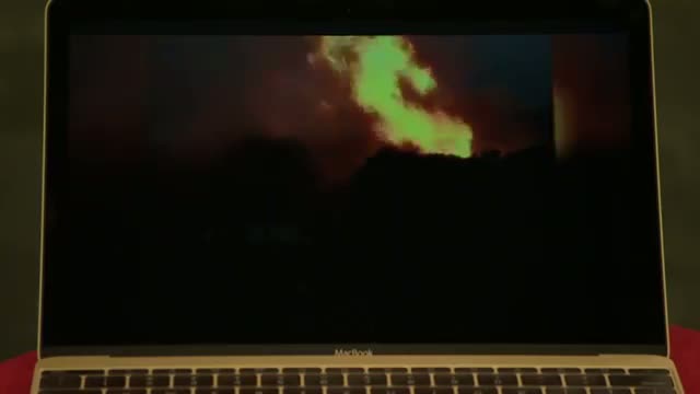 Watch Review: New MacBook Taps IPad's Minimalism  Video