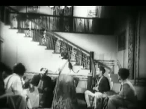 Watch Tamil Classic Song - Kettaalum Kettadhu - MGR, Bhanumathi - Kalai Arasi Video