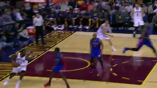 Watch NBA: LeBron James Delivers Incredible No-Look Pass to Mozgov Video