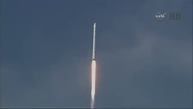 Watch SpaceX Launches Groceries to ISS  Video