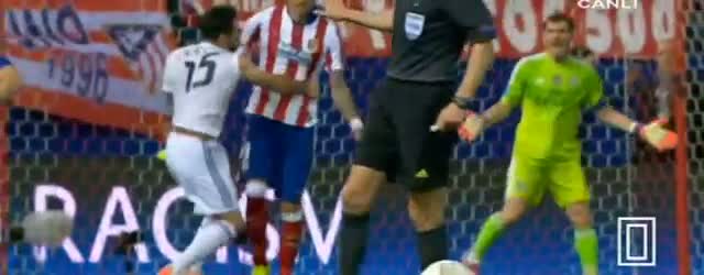 Watch Mandzukic Carvajal fight - Atletico Madrid 0-0 Real Madrid Champions league 2015 Video