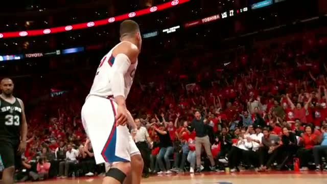 Watch NBA: Blake Griffin's Super Spin and Smash in Phantom Slow Motion Video