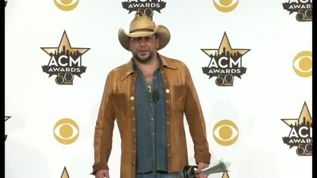 Watch Luke Bryan's 18-second Speech  Video