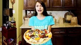 Watch The Pizza Challenge with Kaelyn! Video