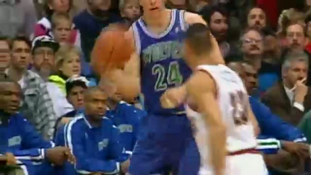 Watch NBA: Michael Jordan and Cliff Robinson Highlight the Top 10 Plays of the Week - April 22, 1995  Video