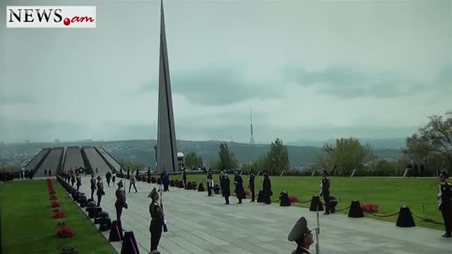 Watch President Putin honors memory of Armenian Genocide victims Video