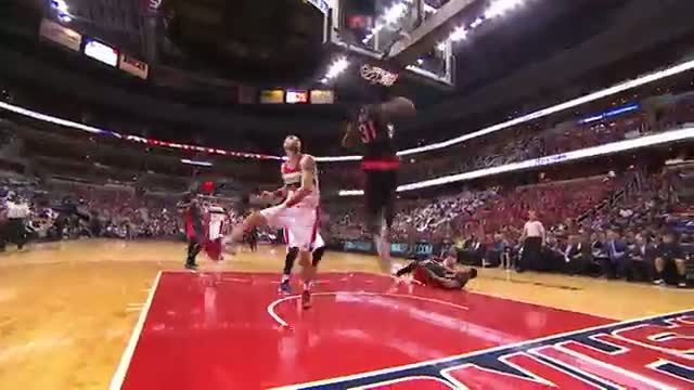Watch NBA: Terrence Ross Gets Loose On the Break and Slams it Home  Video