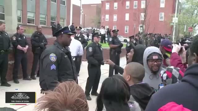 Watch Baltimore Riots Erupt: 'The Wire' Stars Ask for End to Violence Video