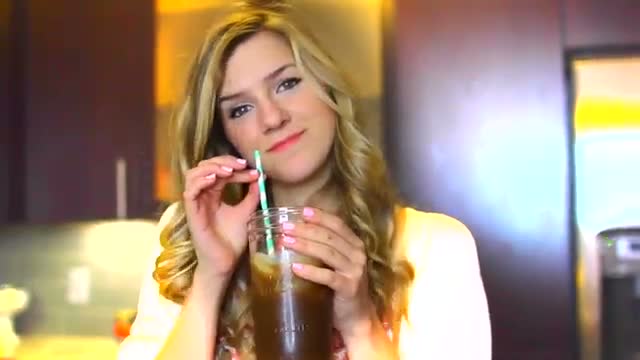 Watch DIY Mother's Day: Brunch, Recipes & Gift Ideas! Video