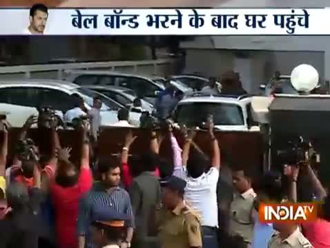 Watch 2002 Hit-and-Run Case: Salman Khan Returning Home After Furnishing Bail Bond Video