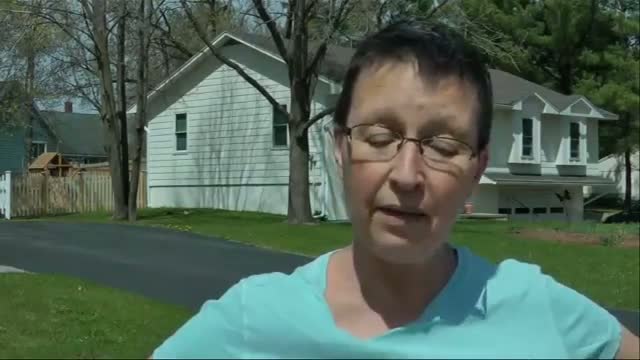 Watch Horse-drawn Trash Service Delights Vermont Towns Video