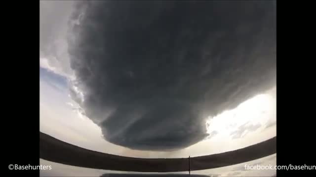 Watch 5/18/14 Wright to Newcastle, WY Supercell Time-Lapse Video