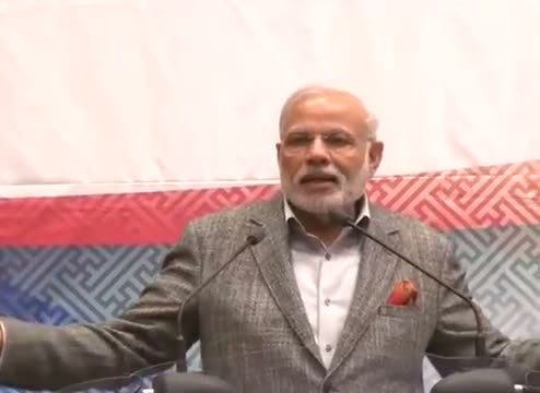 Watch PM Modi interacting with the Friends of India in Seoul Video