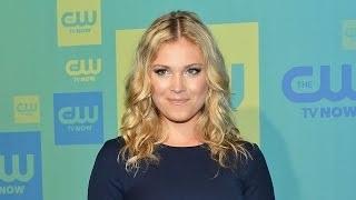 Watch The 100 Stars Are Teaming Up For Good! Video