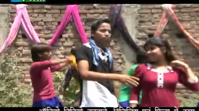 Watch Nikla Na Gori Aise - Bhojpuri Hot Song | Guddu Chauhan Video