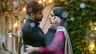 Watch Vidya Balan launches the music of 'Hamari Adhuri Kahani' Video