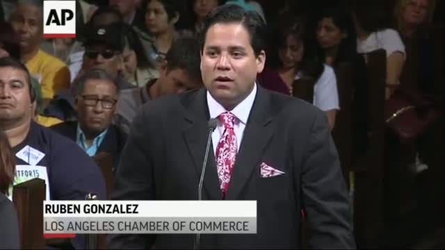 Watch L.A. Closes In On Approving $15 Minimum Wage Video