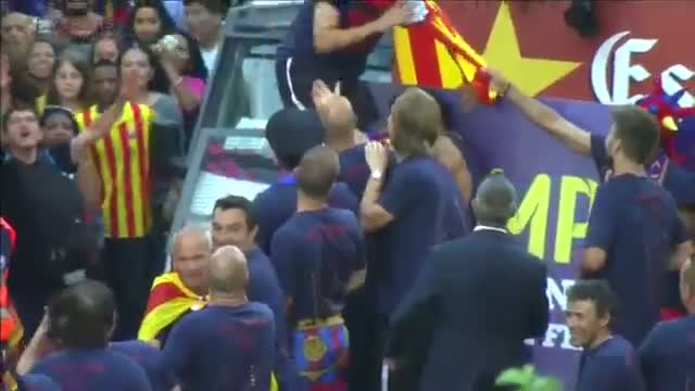 Watch Xavi shoves Neymar during Barcelona Champions League parade Video