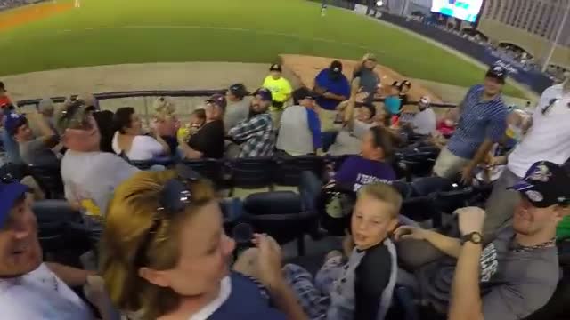 Watch Barehanded baseball line drive catch ( ORIGINAL ) Video