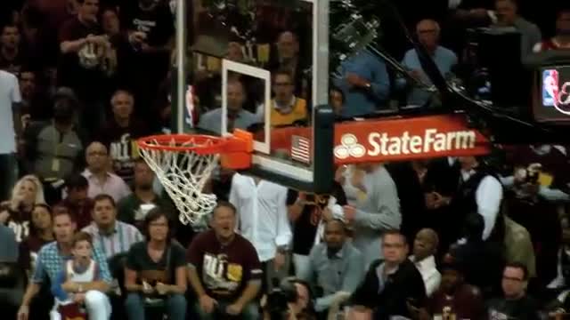 Watch NBA Finals Phantom Raw: Klay Thompson's Poster Dunk Video