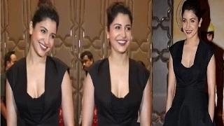 Watch Anushka Sharma Hot Cleavage At 'PK' Success In China Party Video