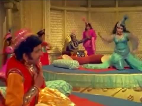 Watch Padi Padi Vazhkayile - (Tamil Song) Ravichandran, Jayalalitha - Baghdad Perazhagi Video