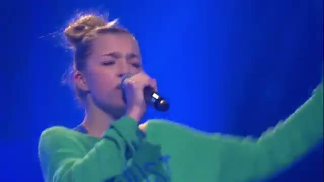 Watch Etta James: Something's Got A Hold On Me (Julie) | The Voice Kids | Blind Auditions | SAT.1 Video