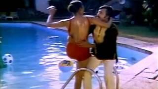 Watch Pesak koodaathu - Tamil Romantic Duet Song - Rajnikanth, Sridevi, Silk Smitha - Adutha Varisu Video