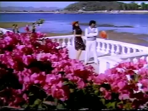 Watch Ennaiah - Tamil Romantic Duet Song - Rajnikanth, Sridevi - Adutha Varisu Video