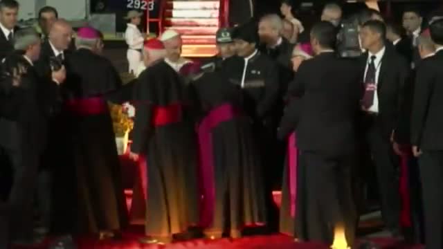 Watch Bolivian President Welcomes Pope Video