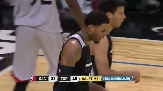 Watch NBA: Willie Cauley-Stein Rejects Crawford at the Buzzer! Video