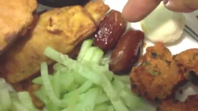 Watch Traditional IFTAR in the month of Ramadan - Eid Mubarak Video