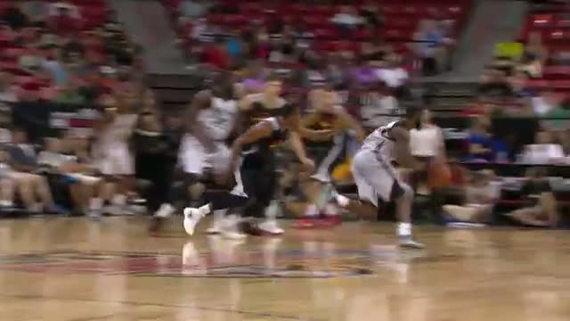 Watch NBA: Jonathan Simmons Has Big Air With These Dunks! Video