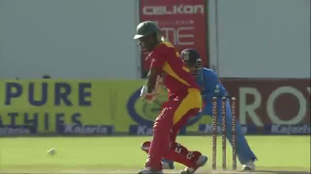 Watch Zimbabwe vs India: 1st T20I 2015, Wickets Highlights Video