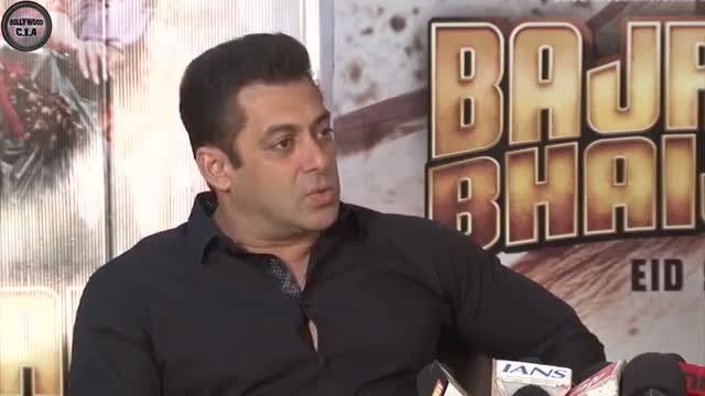 Watch Salman Khan REACTS on Bajrangi Bhaijaan's BOX OFFICE SUCCESS Video