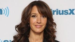 Watch JENNIFER BEALS Caught Leaving Dog in Hot Car Video