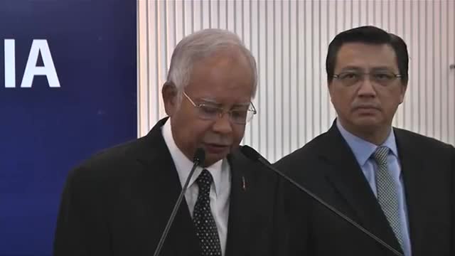 Watch MH370 debris confirmed: Malaysia confirms plane debris is from Flight MH370 Video