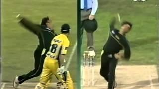 Watch Ricky Ponting can't survive nightmare Shoaib Akhtar over, BOWLED! Video