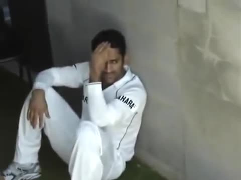 Watch Indian Cricket Dressing Room Comedy Video
