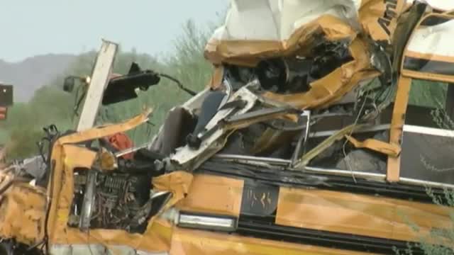 Watch Prison Bus With 50 Inmates Crashes in Arizona Video