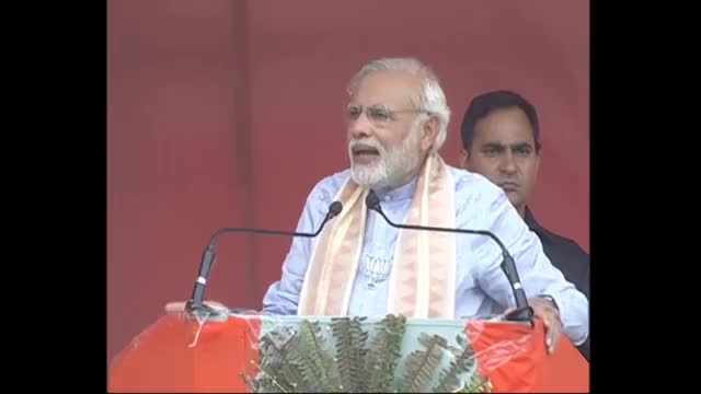 Watch The governments of Lalu Prasad and Nitish Kumar kept you in the dark for years: PM Video